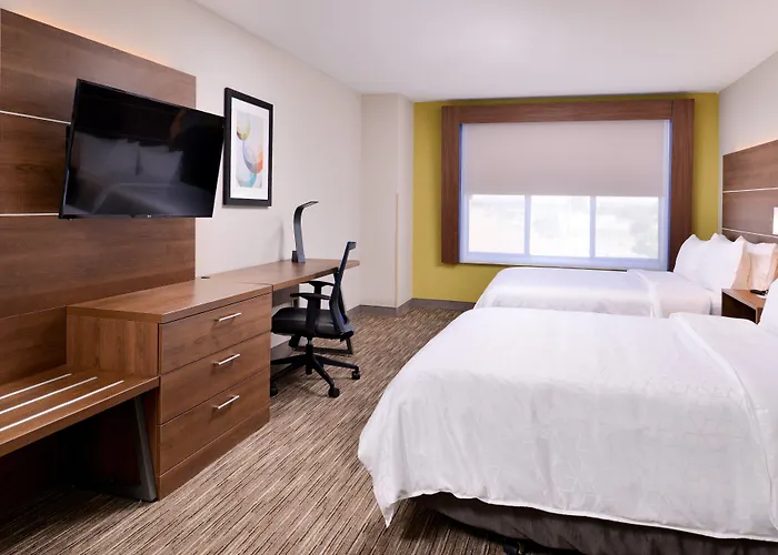 Holiday Inn Express & Suites Selma By Ihg